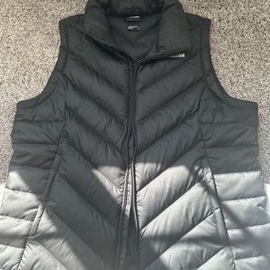 Women’s North face puffer vest